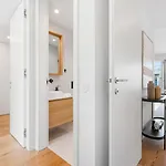 Sal D'ouro Ocean Views | Gym & Garage 아파트 *