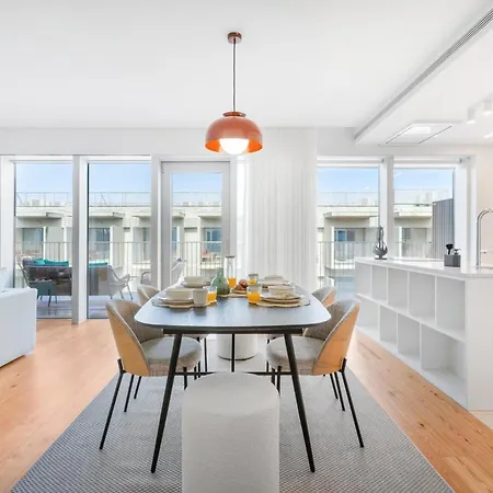 דירה Sal D'ouro Ocean Views | Gym & Garage