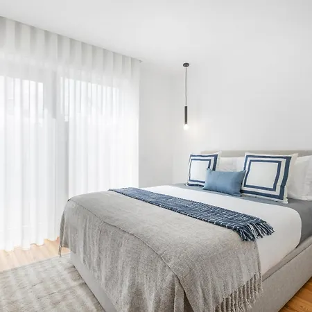 דירה Sal D'ouro Ocean Views | Gym & Garage וילה נובה דה גאיה