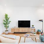 Apartment Sal D'ouro Ocean Views | Gym & Garage