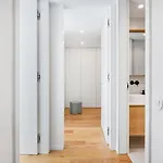 Apartment Sal D'ouro Ocean Views | Gym & Garage *