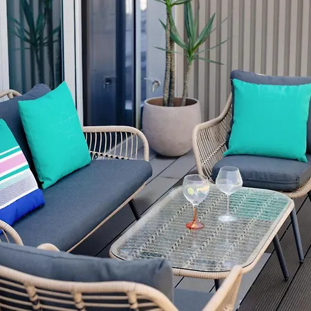 And Ocean Views Sal D'ouro With Parking *