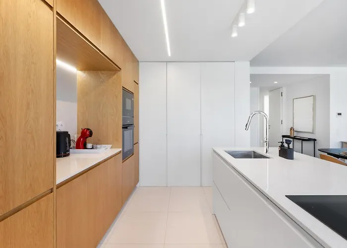 Sal D'ouro Ocean Views | Gym & Garage Apartamento *