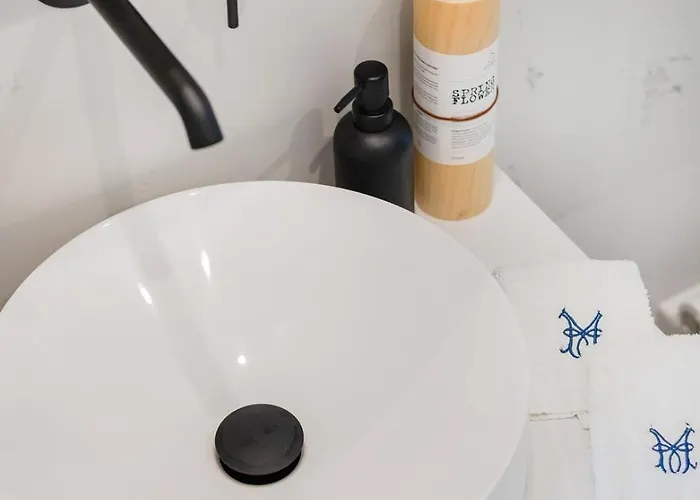 Apartment Sal D'ouro Ocean Views | Gym & Garage *